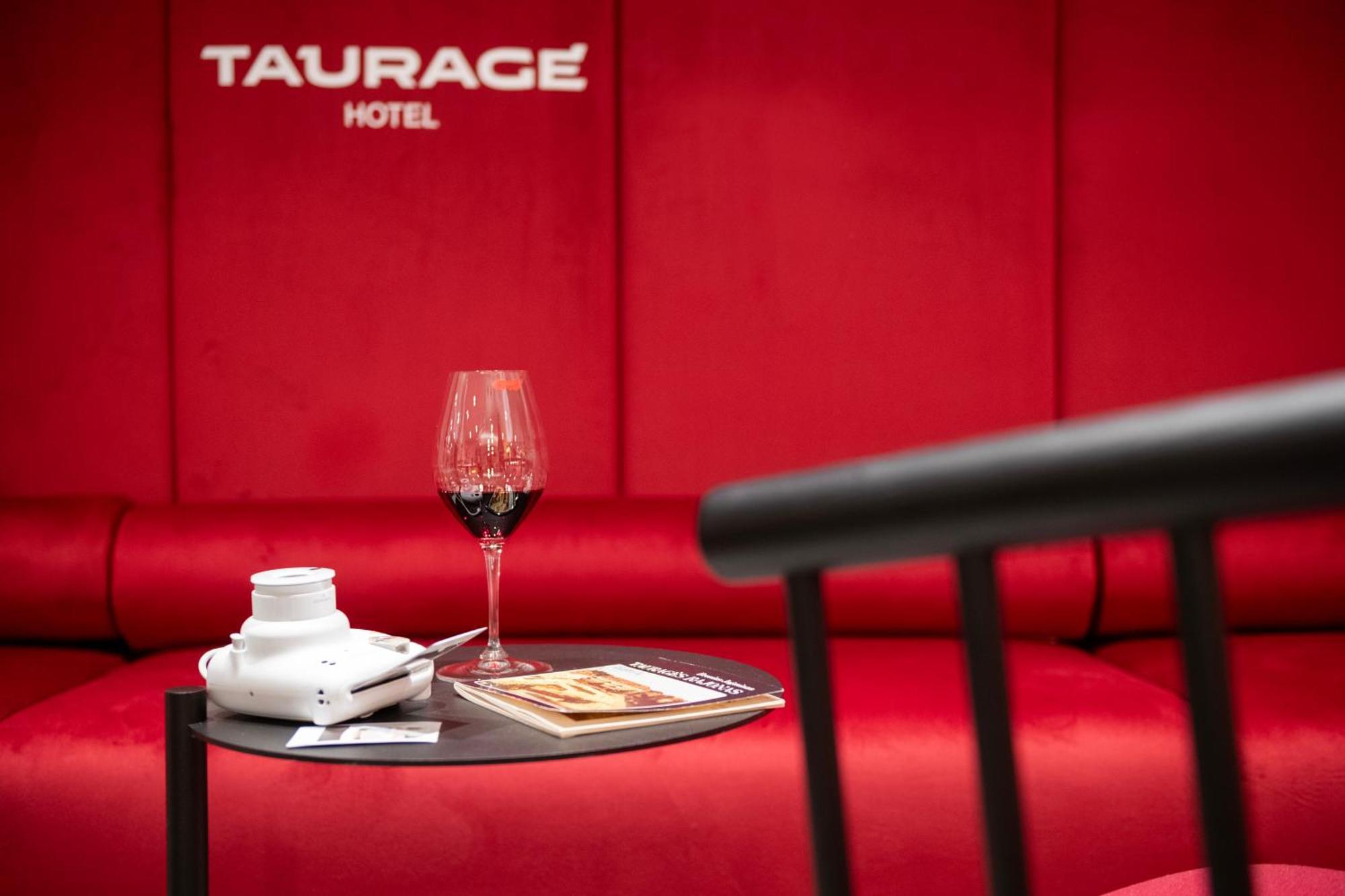 Taurage Hotel Exteriör bild